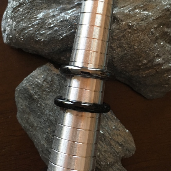 Jewelry - Hematite and Onyx Ring Set